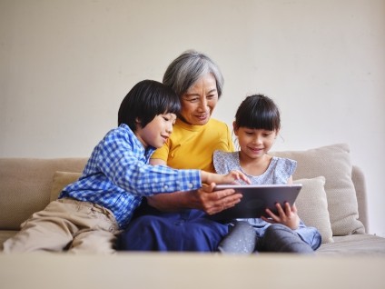 people grandma kids tablet